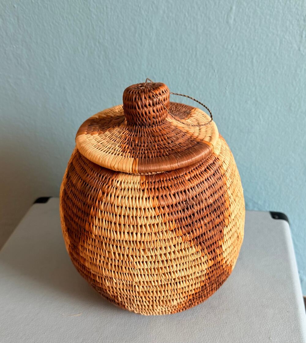 Vintage Botswana Woven Basket with Lid, African Handwoven Coiled Grass Pot 8.5"